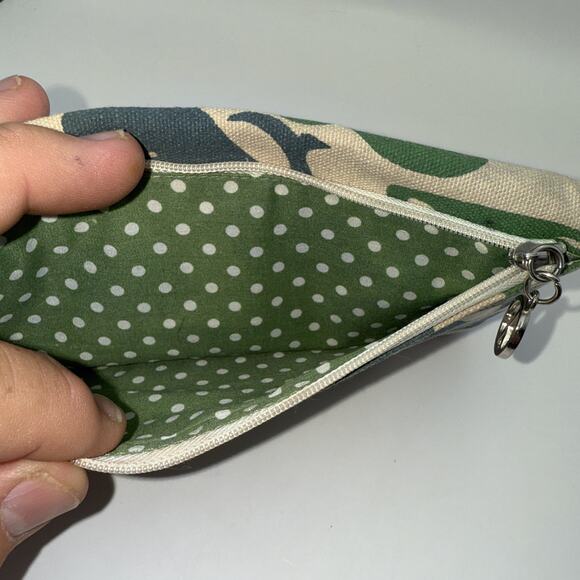 Bungalow 360 Women's Canvas Wristlet Navy Blue Green Whale Vegan Clutch Wallet - Picture 5 of 8